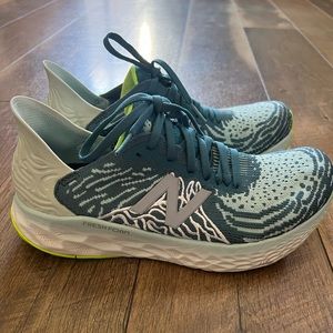 New Balance Running Fresh Foam 8 Wide Women’s